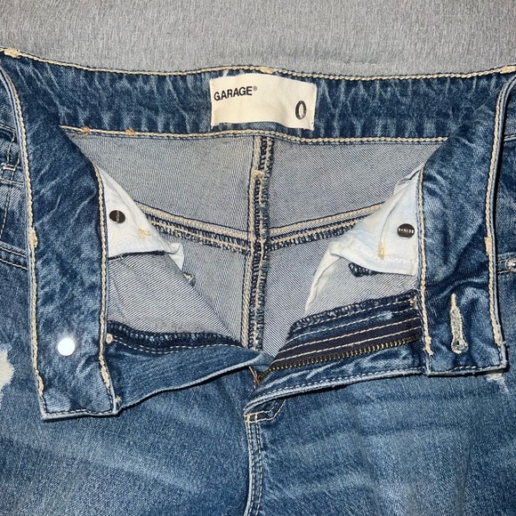 jeans - Picture 2 of 3